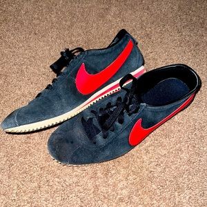 Nike Vintage Suede Cortez